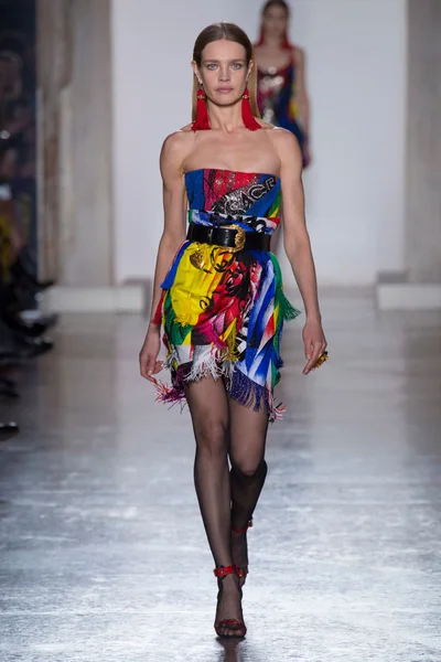 Look 49